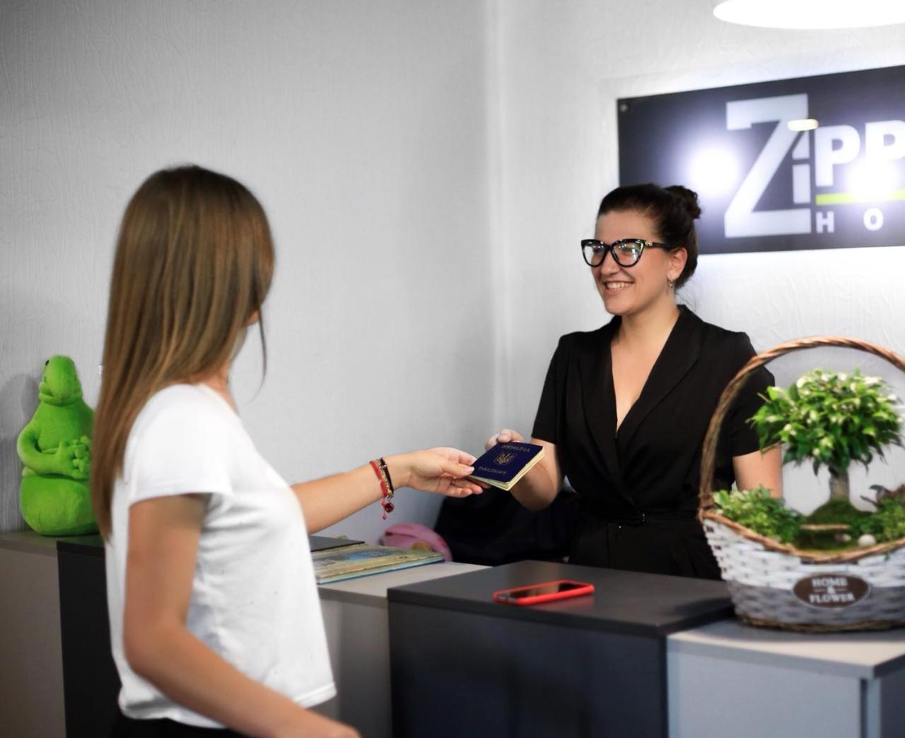 Hotel Zipper House Одеса Екстер'єр фото